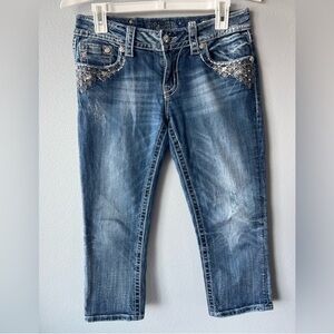 Miss Me blue distressed embellished capri length jeans Women’s Sz 28